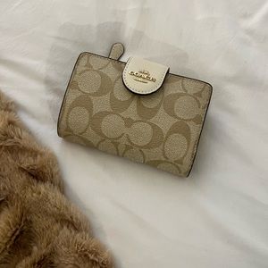 ORIGINAL Coach Wallet in Signature Canvas